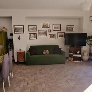 “da Francesca“ , Aeroporto di Catania Fontana Rossa Italia